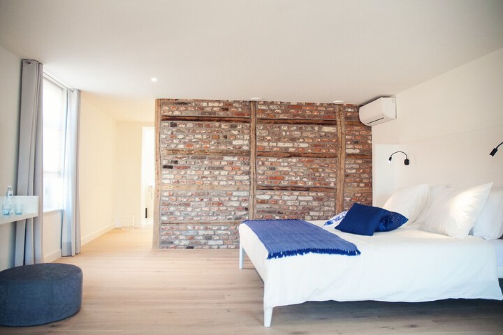 Room 5 of 38