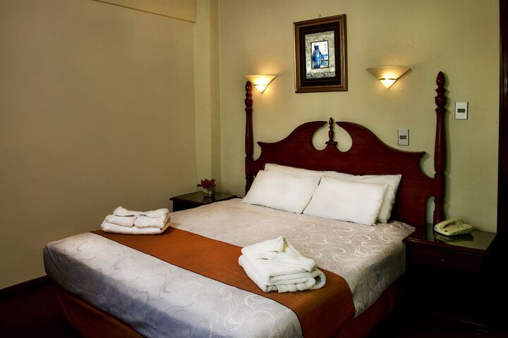 Room 4 of 39