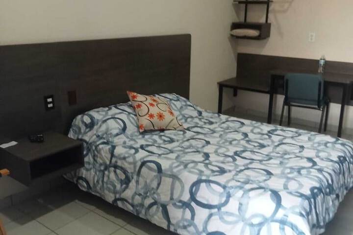 Room 8 of 31
