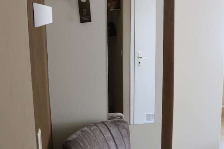 Room 20 of 92
