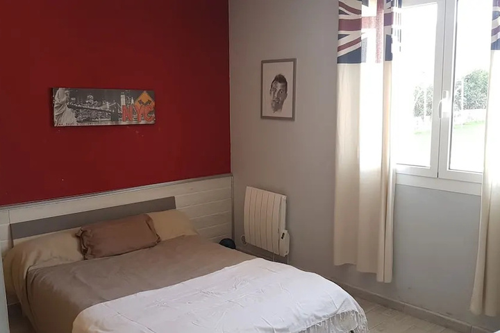 Room 2 of 11