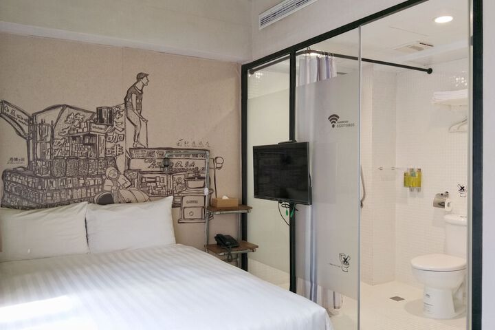 Room 41 of 108