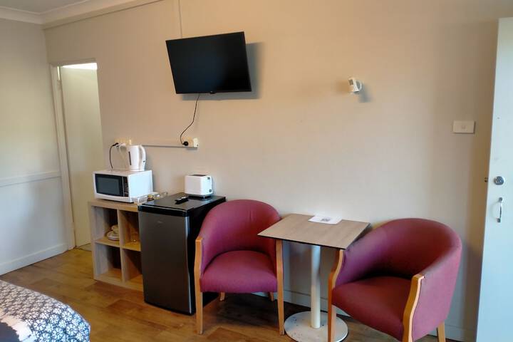 Room 14 of 36