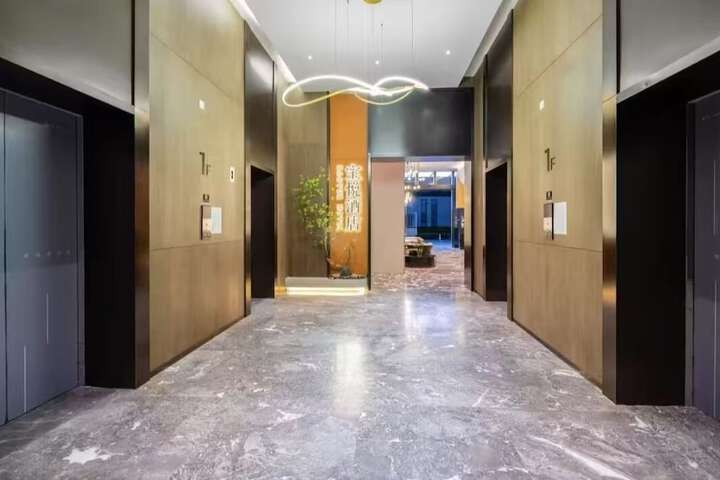 Hotel Interior 3 of 27