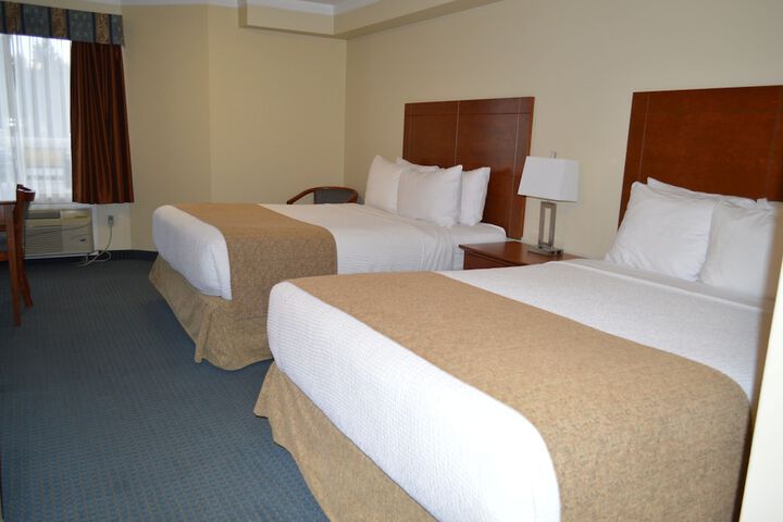 Room 17 of 40