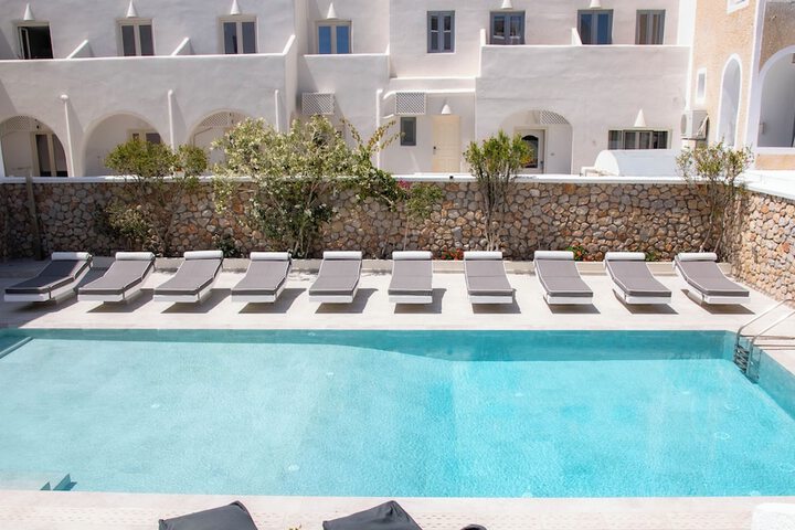 Pool 48 of 73