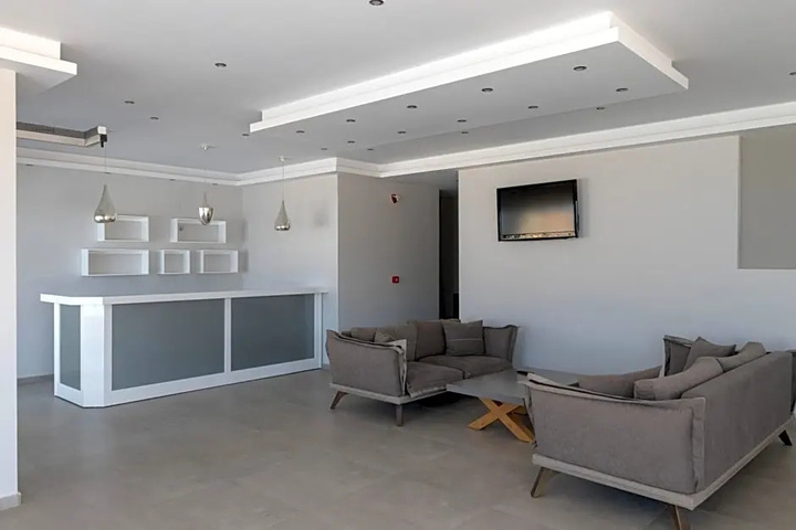 Room 5 of 17