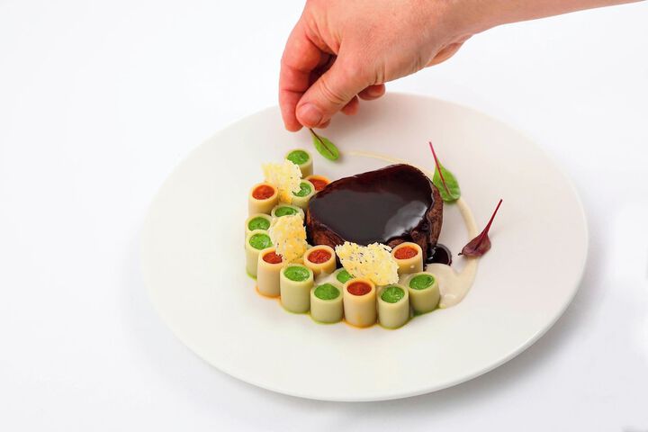 Dining 90 of 212
