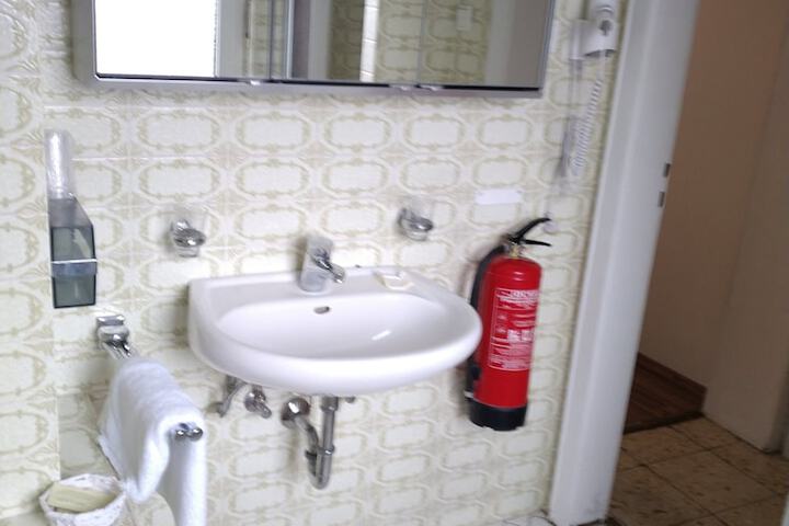 Room 40 of 56