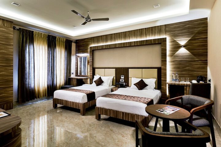Room 8 of 42