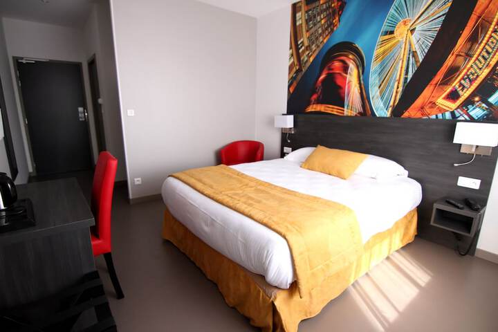 Room 10 of 62