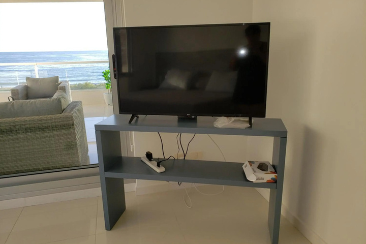 Room 2 of 31