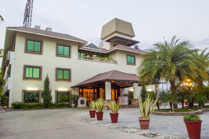 Hotel 45 of 47
