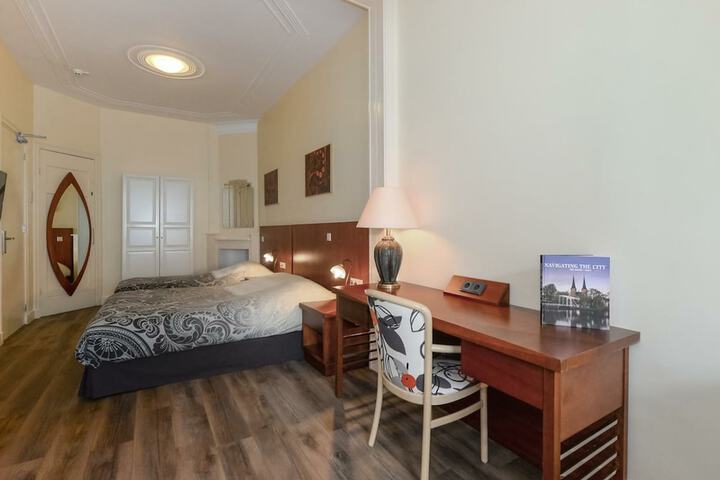 Room 21 of 63