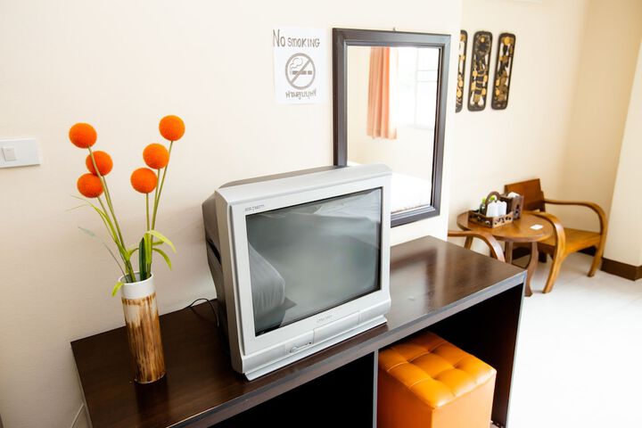 Room 16 of 33