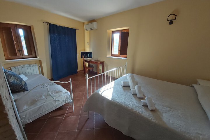Room 9 of 44
