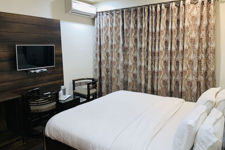 Room 20 of 40