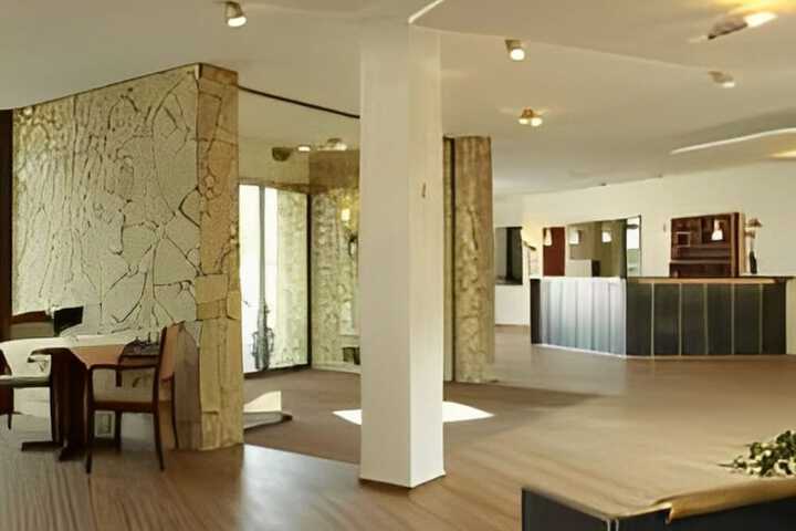 Guest Lobby