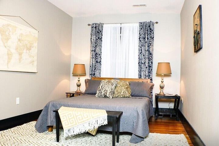 Room 18 of 29