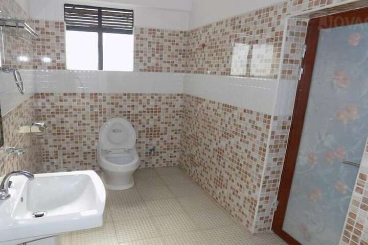 Room 15 of 35