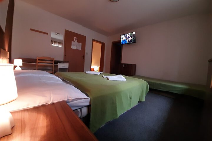 Room 12 of 12