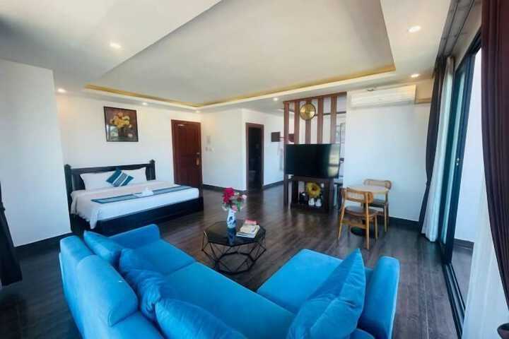 Room 15 of 24