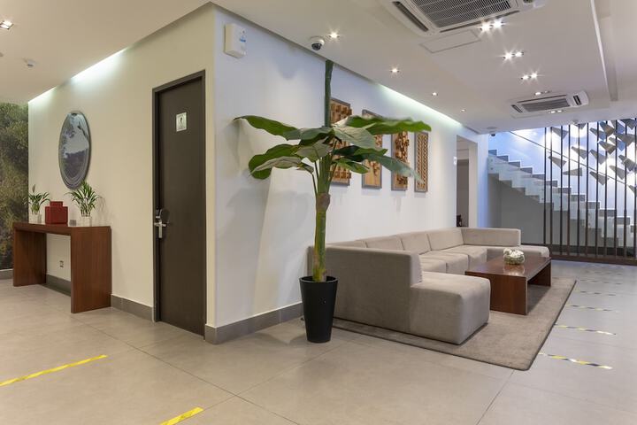 Guest Lobby