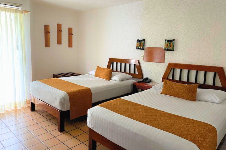 Room 4 of 35