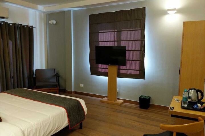 Room 18 of 67