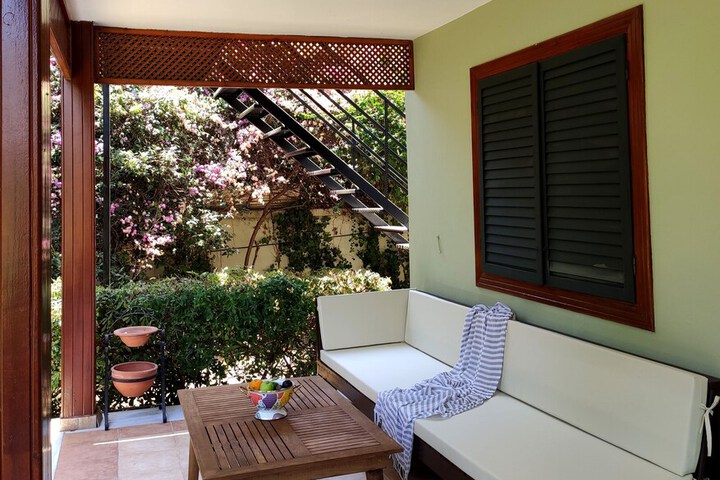 Terrace/Patio 6 of 18