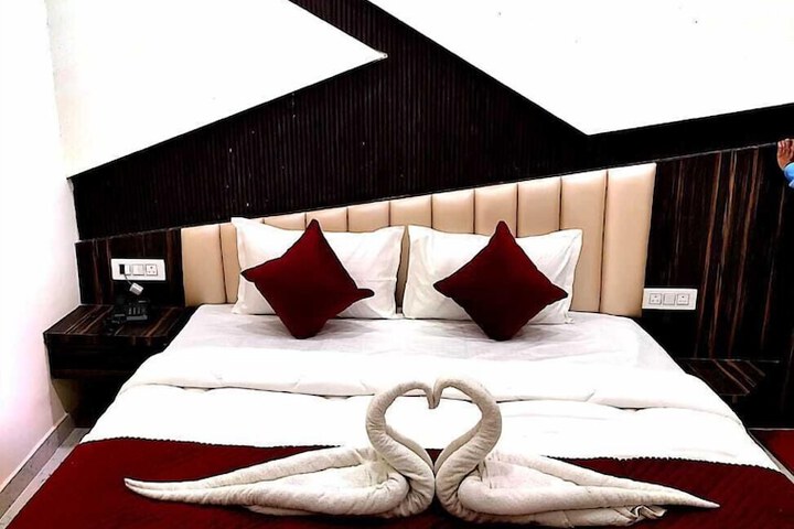 Room 3 of 19