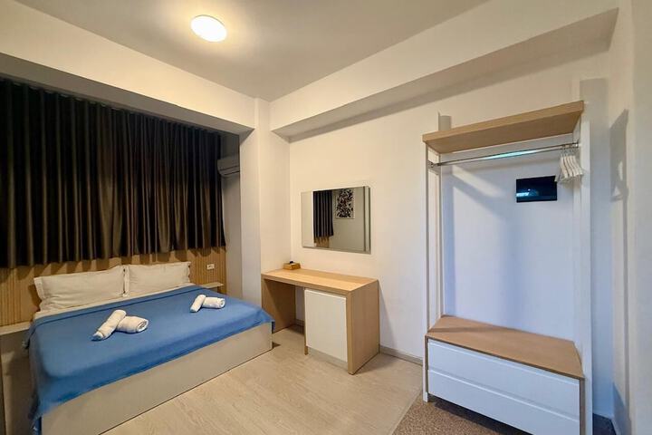 Room 20 of 37