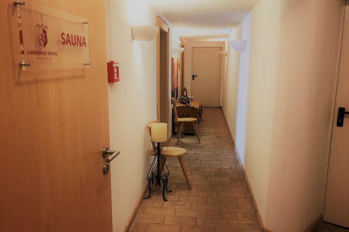 Ballroom/Hall 200 of 221