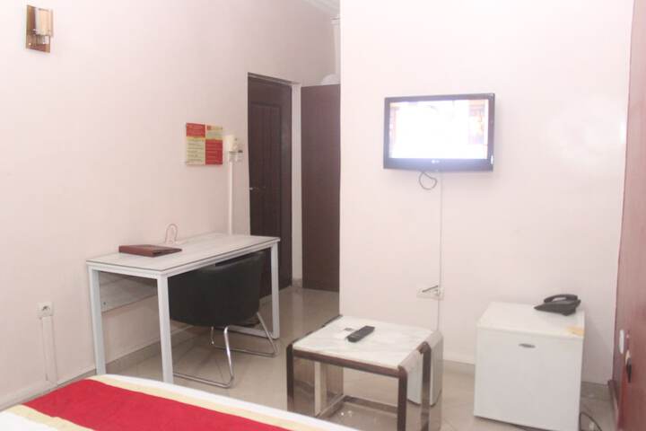 Room 13 of 45