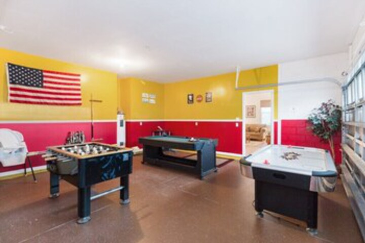 Room 42 of 114