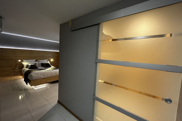 Room 21 of 50