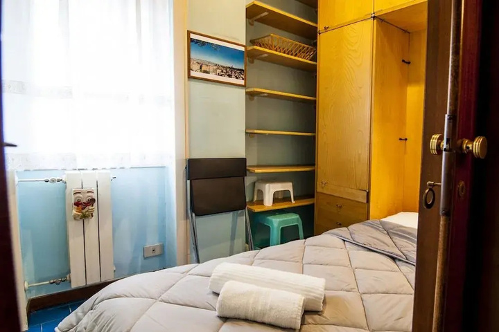 Room 5 of 15