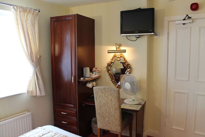 Room 20 of 53