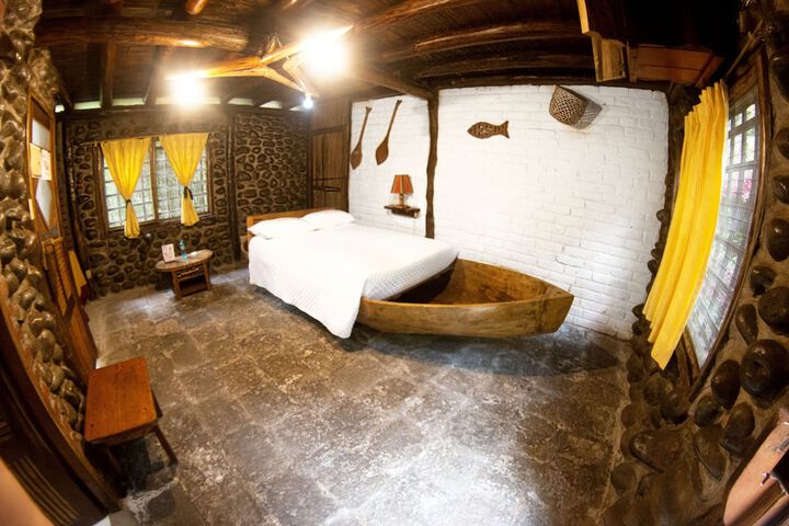 Room 8 of 78