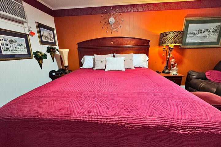 1 King Bed (27 of 48)