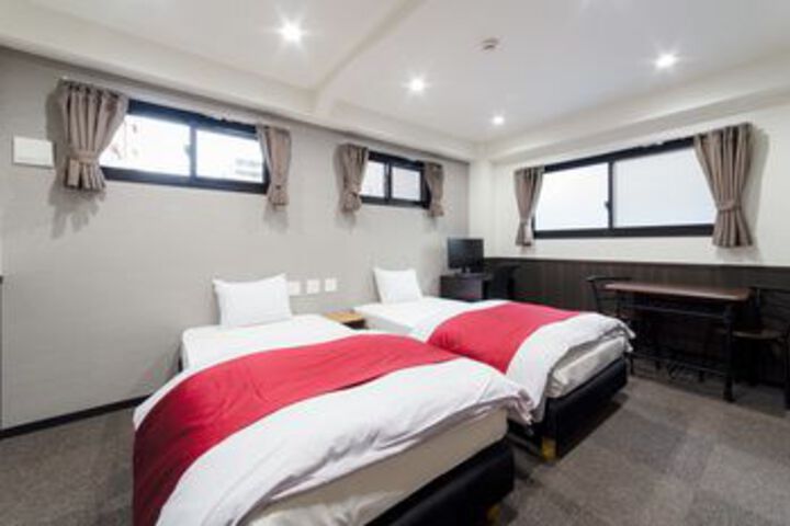 Room 14 of 29