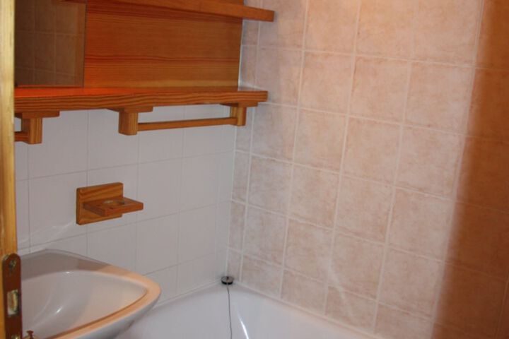 Room 54 of 74
