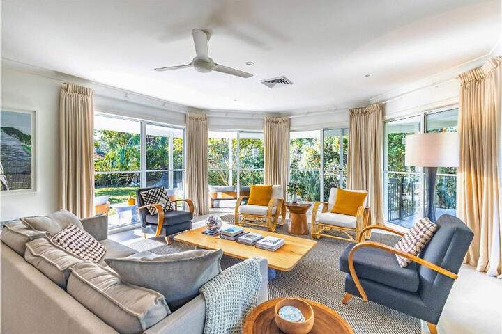Celeste 26 Bonito Street - Tranquil, Stylish & Pet friendly
