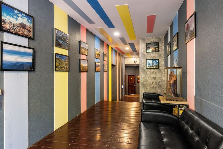 Hotel Interior 2 of 119