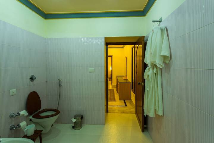 Room 14 of 39