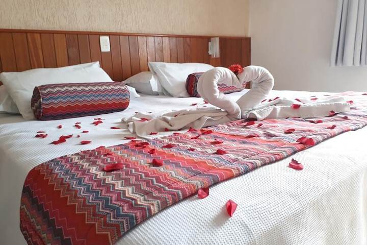 Room 2 of 38