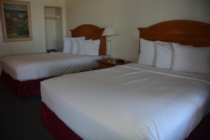 Room 7 of 27