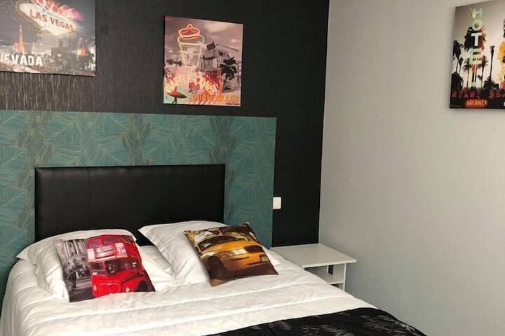 Room 18 of 36
