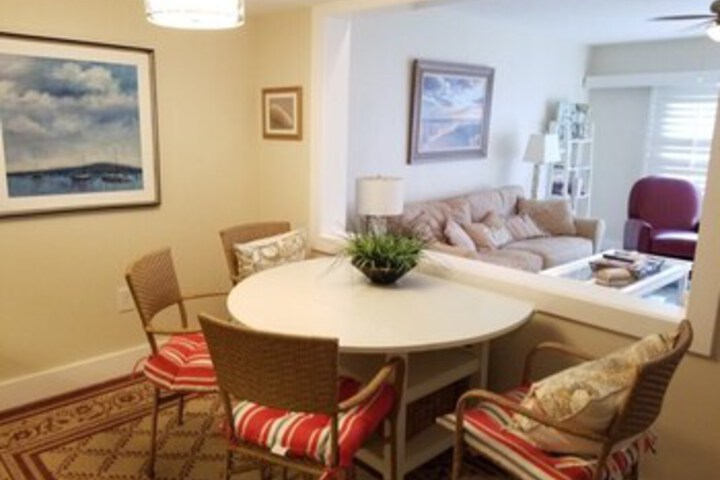 Room 5 of 15