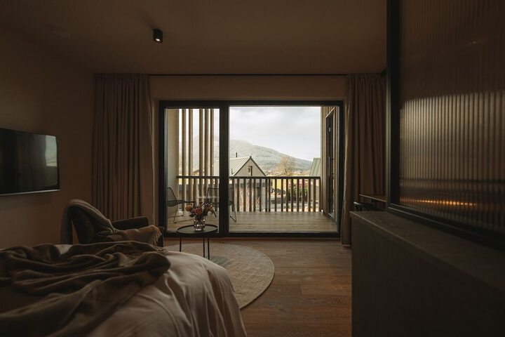 Room 37 of 67